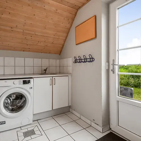 Thatched House With And Pool By The Sea - Sj67 Holiday home *