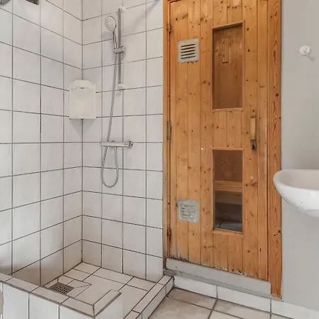 Holiday home Thatched House With And Pool By The Sea - Sj67 Harboor