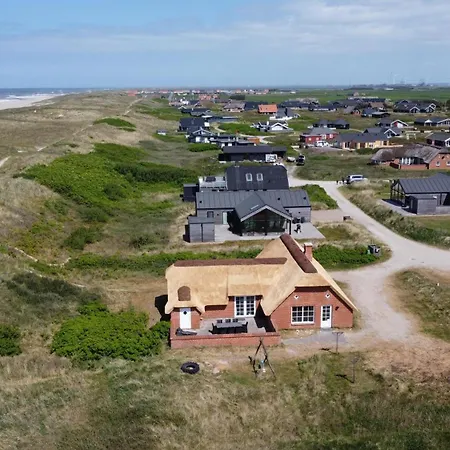 Thatched House With And Pool By The Sea - Sj67 Holiday home *