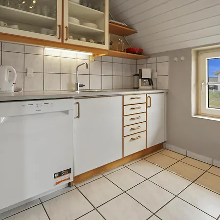 Thatched House With And Pool By The Sea - Sj67 * Harboor