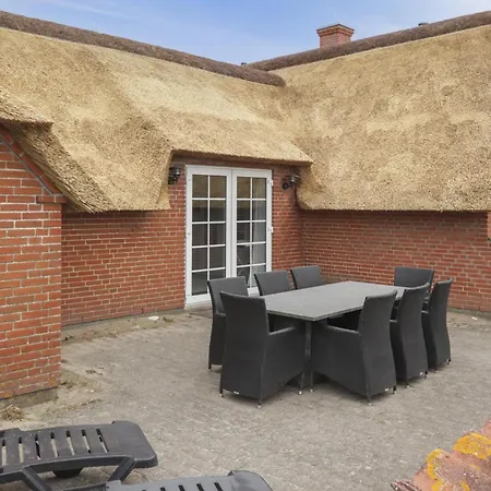 بيت للعطل Thatched House With And Pool By The Sea - Sj67 *