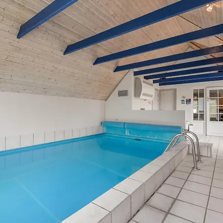 Holiday home Thatched House With And Pool By The Sea - Sj67 Harboor