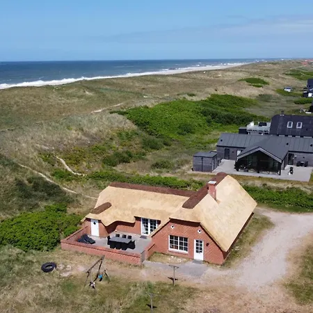 Thatched House With And Pool By The Sea - Sj67 * هاربور