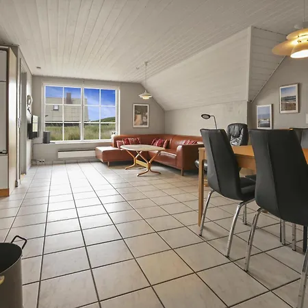 Thatched House With And Pool By The Sea - Sj67 Holiday home Harboor